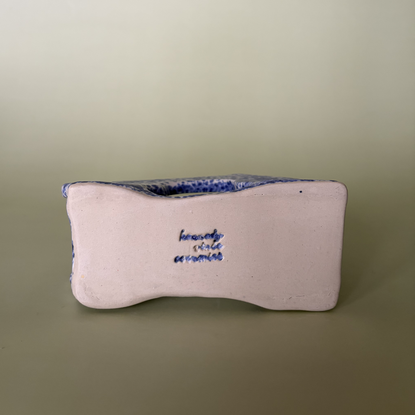 Wavy Napkin Holder in Nimbus