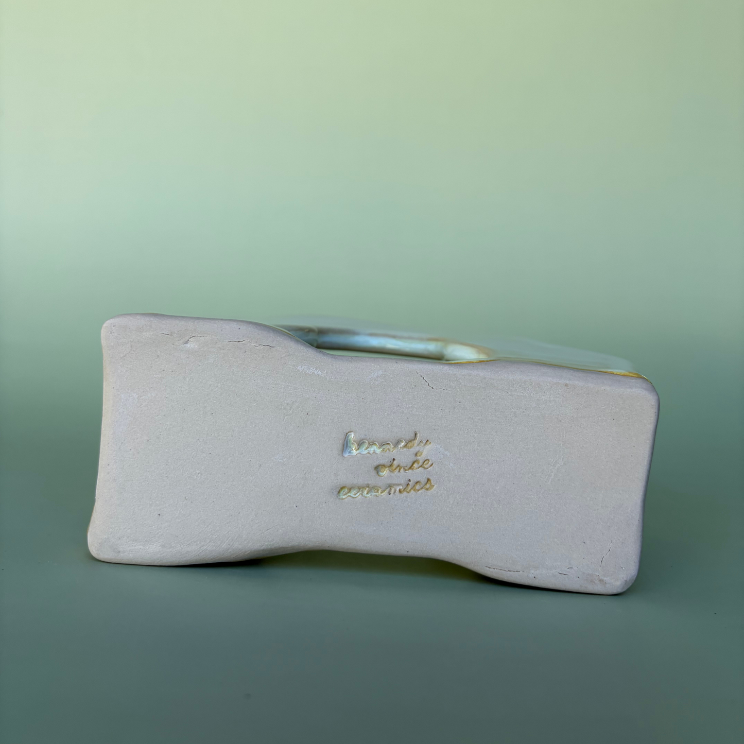 Wavy Napkin Holder in Custard (1)