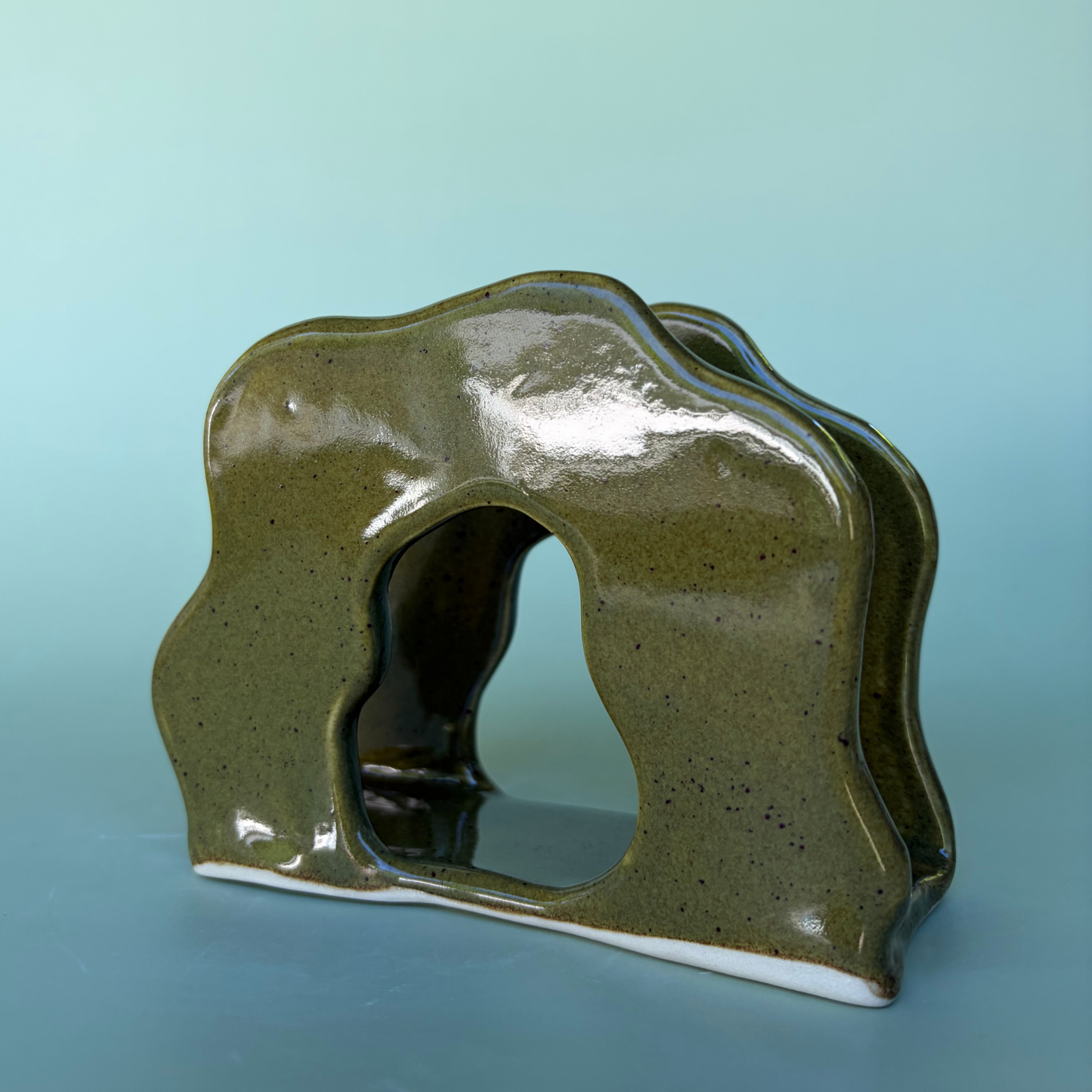 Wavy Napkin Holder in Capers (2)