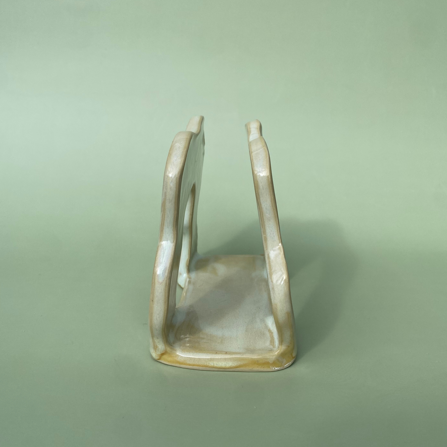 Wavy Napkin Holder in Custard (1)