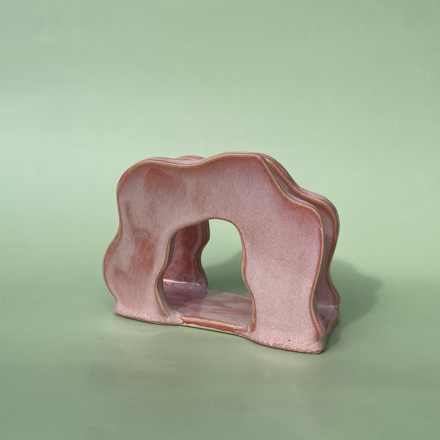 Wavy Napkin Holder in Petal (1)