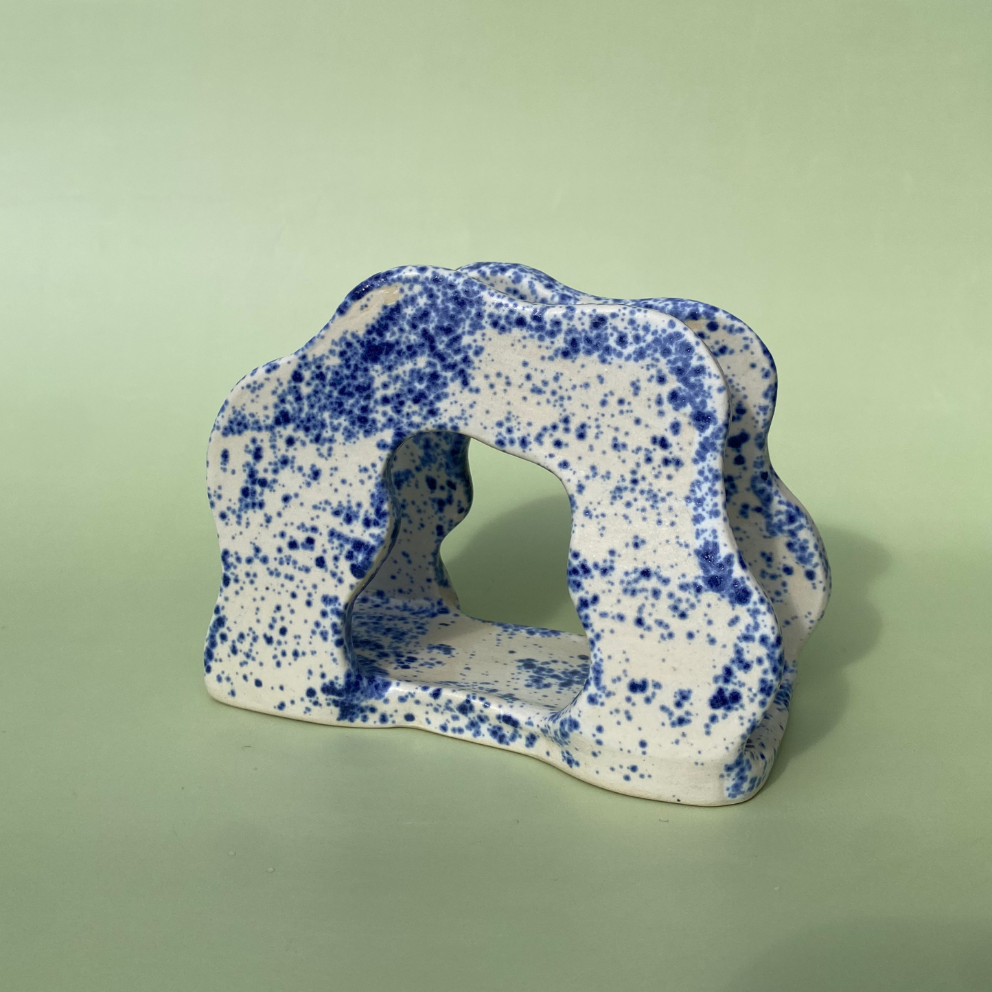 Wavy Napkin Holder in Nimbus (4)