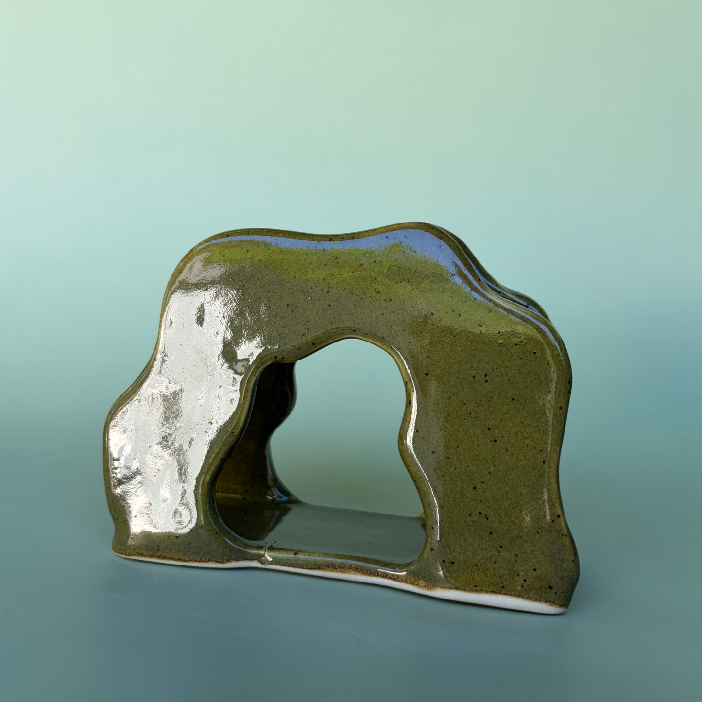Wavy Napkin Holder in Capers (3)