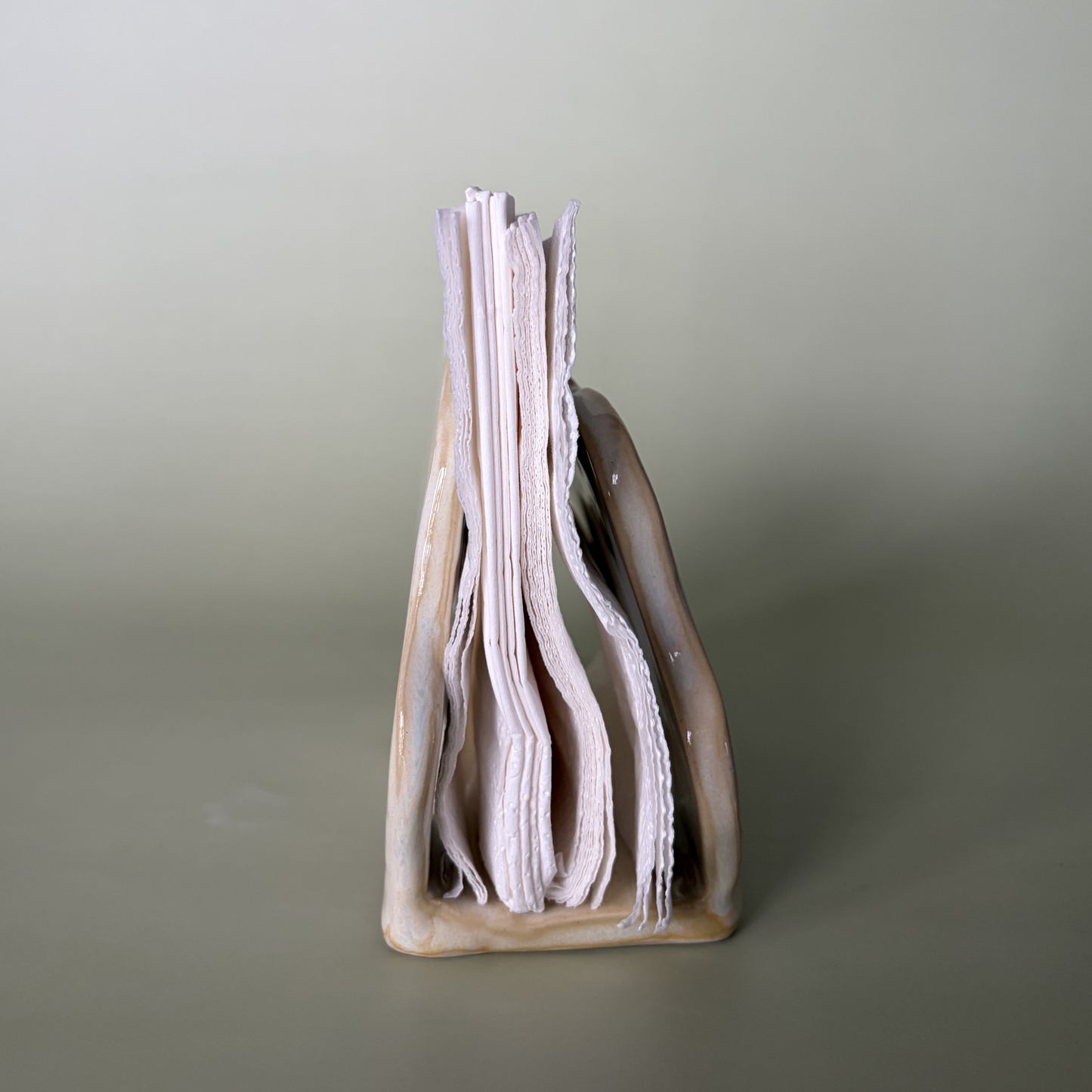 Wavy Napkin Holder in Custard