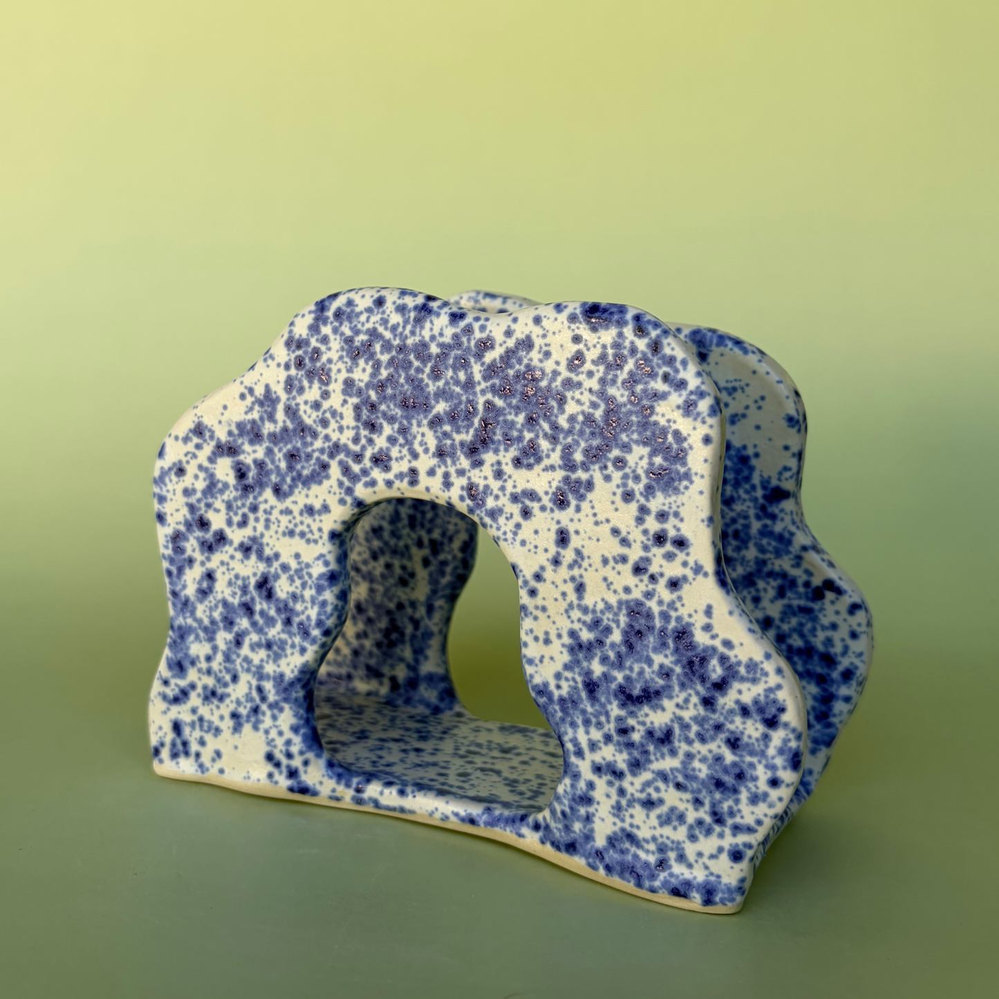 Wavy Napkin Holder in Nimbus (4)