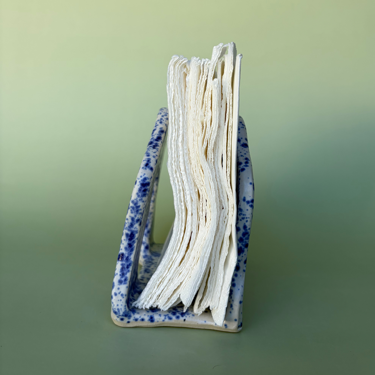 Wavy Napkin Holder in Nimbus (4)