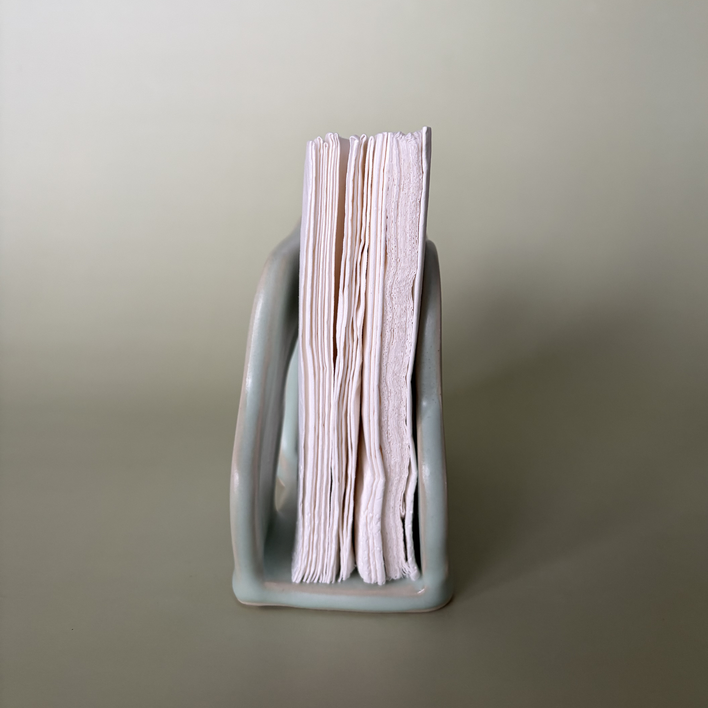 Wavy Napkin Holder in Lichen