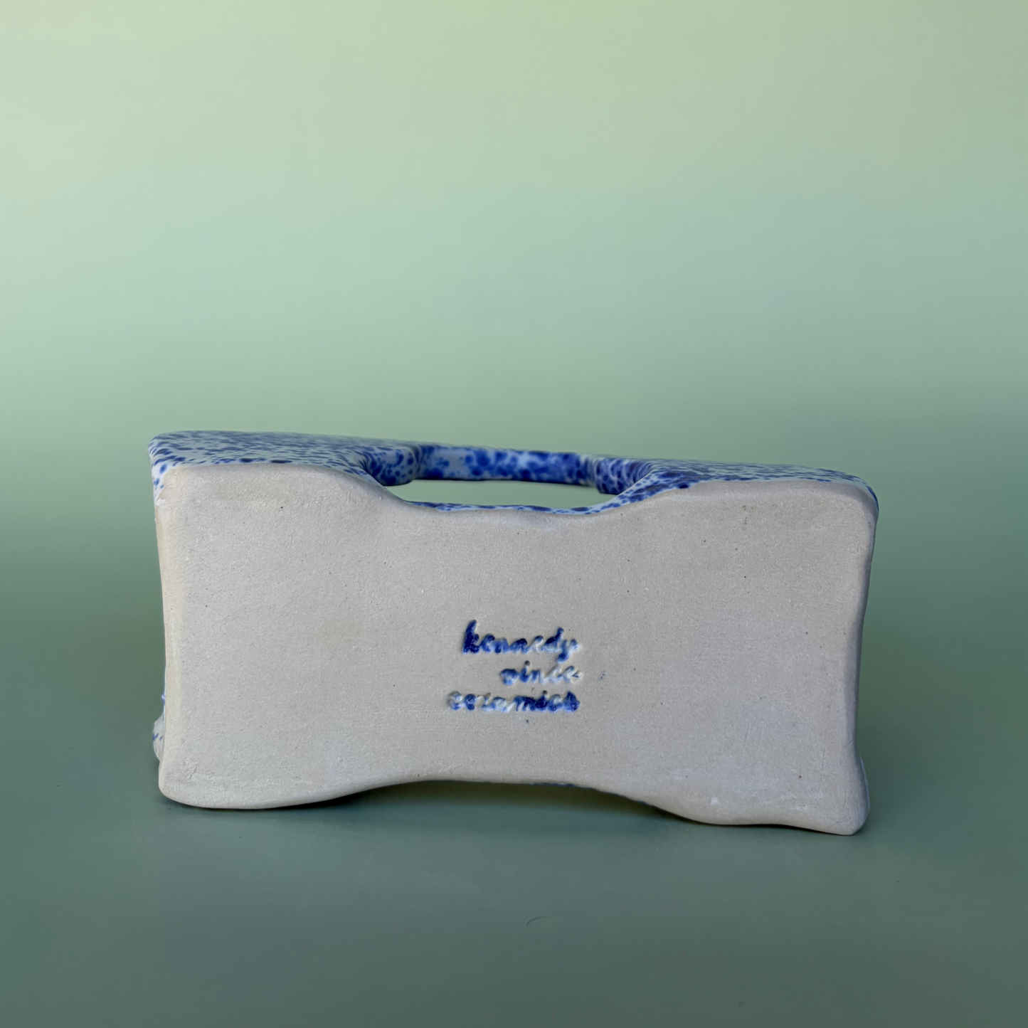 Wavy Napkin Holder in Nimbus (4)