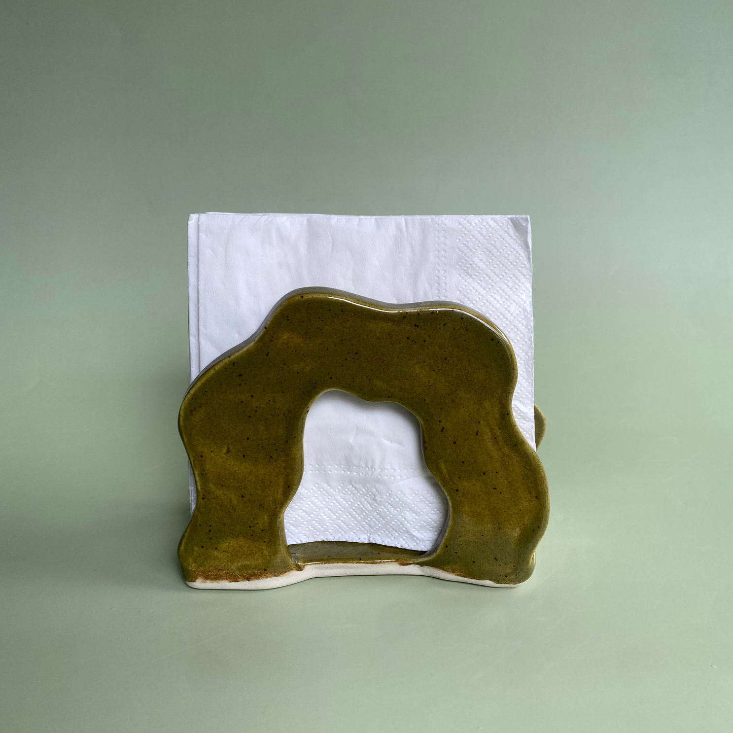 Wavy Napkin Holder in Capers (1)