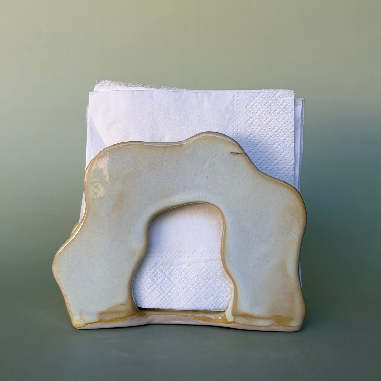 Wavy Napkin Holder in Custard (4)