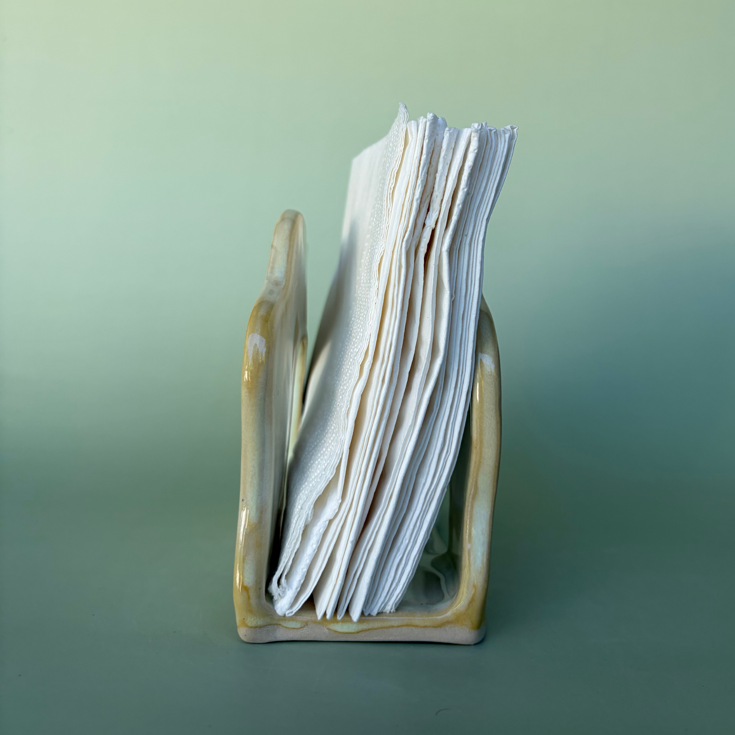 Wavy Napkin Holder in Custard (4)