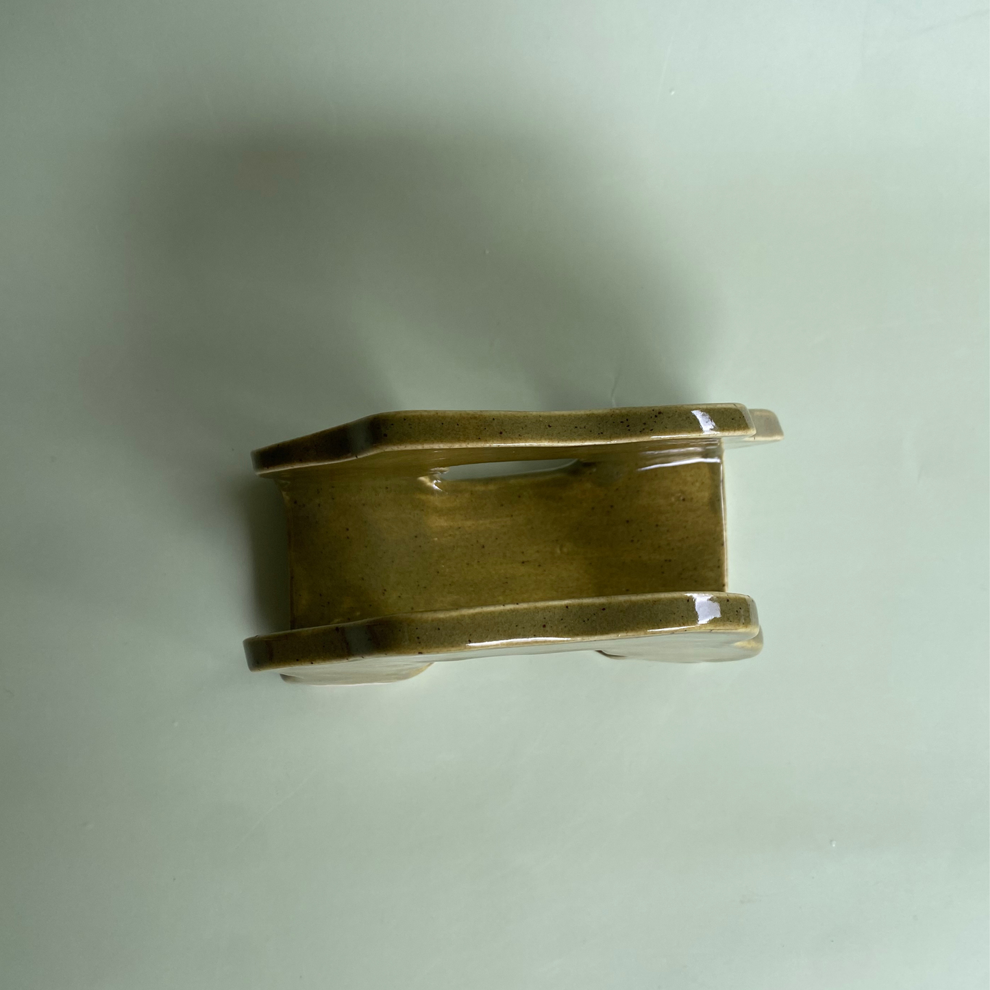 Wavy Napkin Holder in Capers (1)