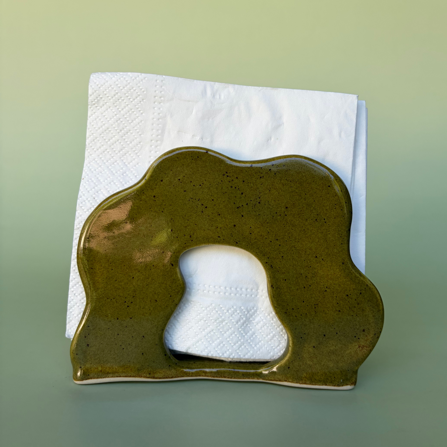 Wavy Napkin Holder in Capers (1)