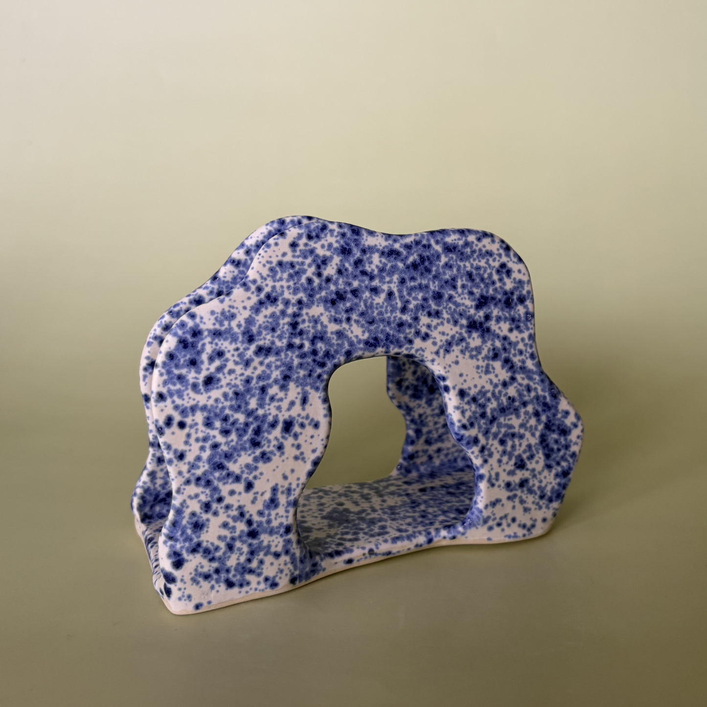 Wavy Napkin Holder in Nimbus