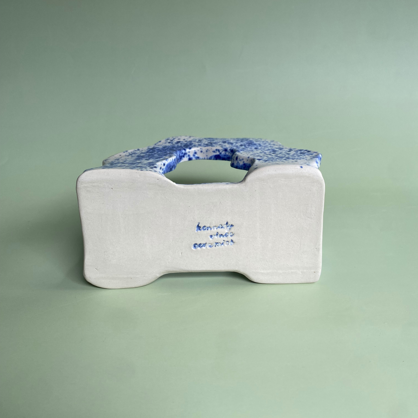 Wavy Napkin Holder in Nimbus (3)