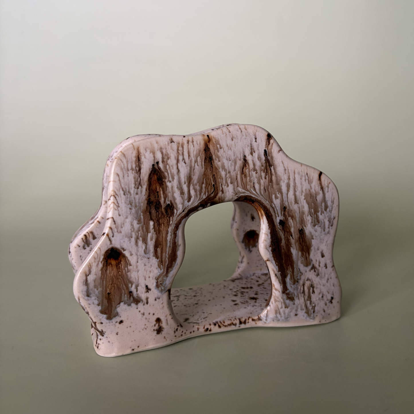 Wavy Napkin Holder in Appaloosa