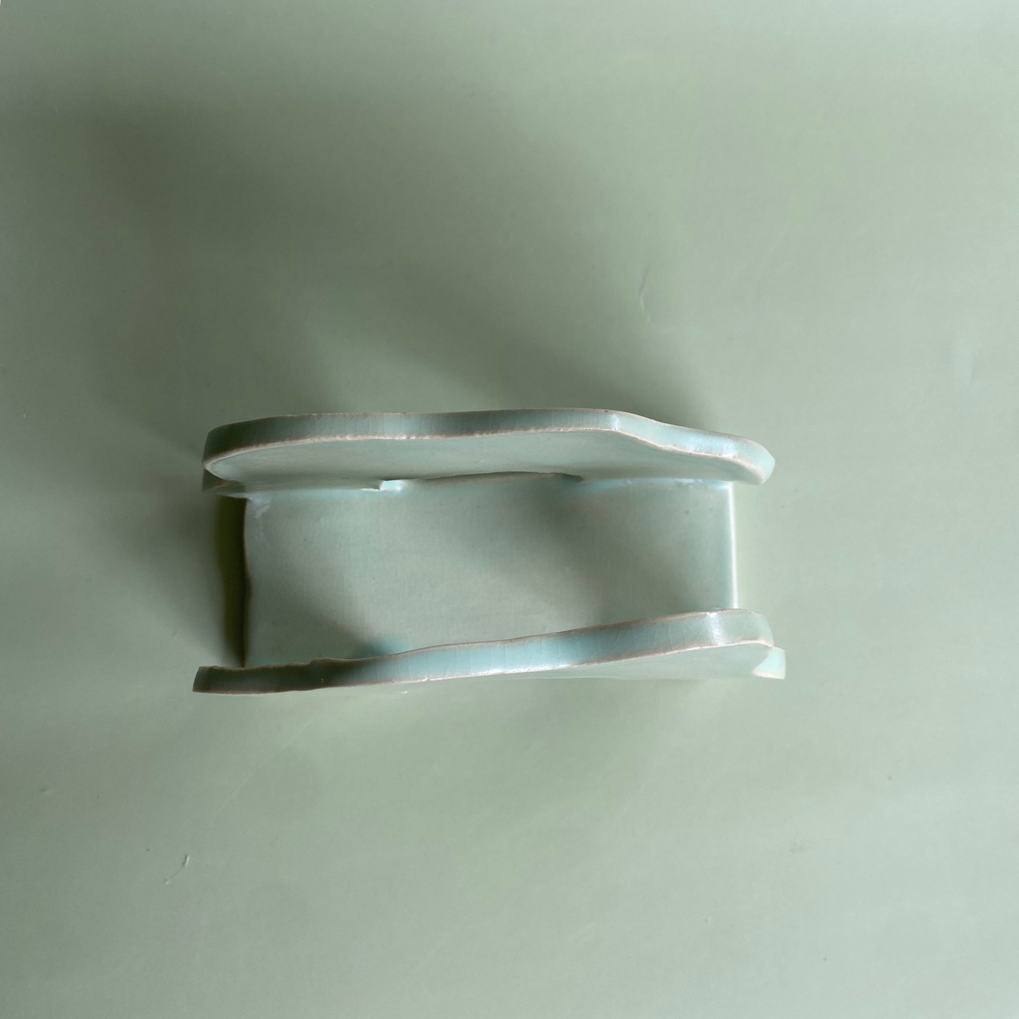 Wavy Napkin Holder in Lichen (1)