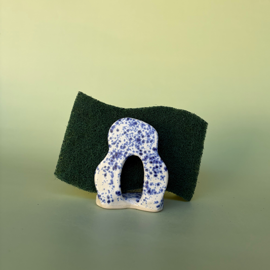 Wavy Sponge Holder in Nimbus (3)