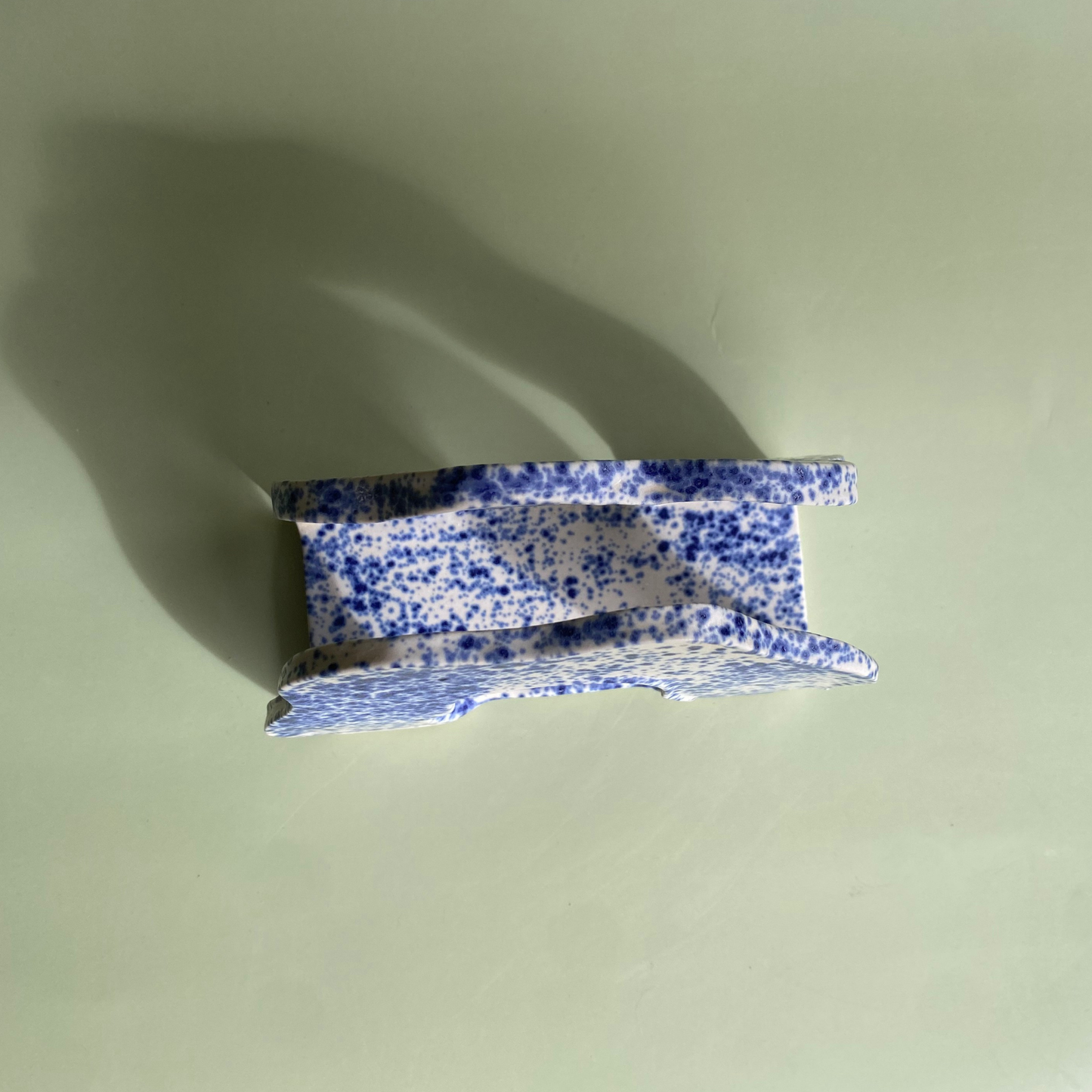 Wavy Napkin Holder in Nimbus (1)