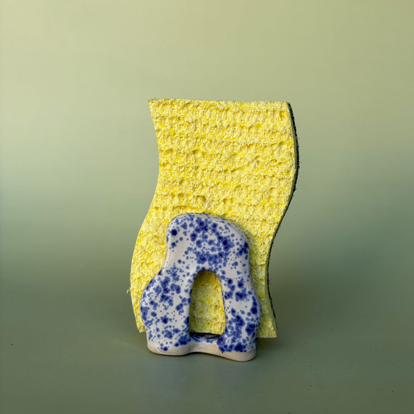 Wavy Sponge Holder in Nimbus (4)
