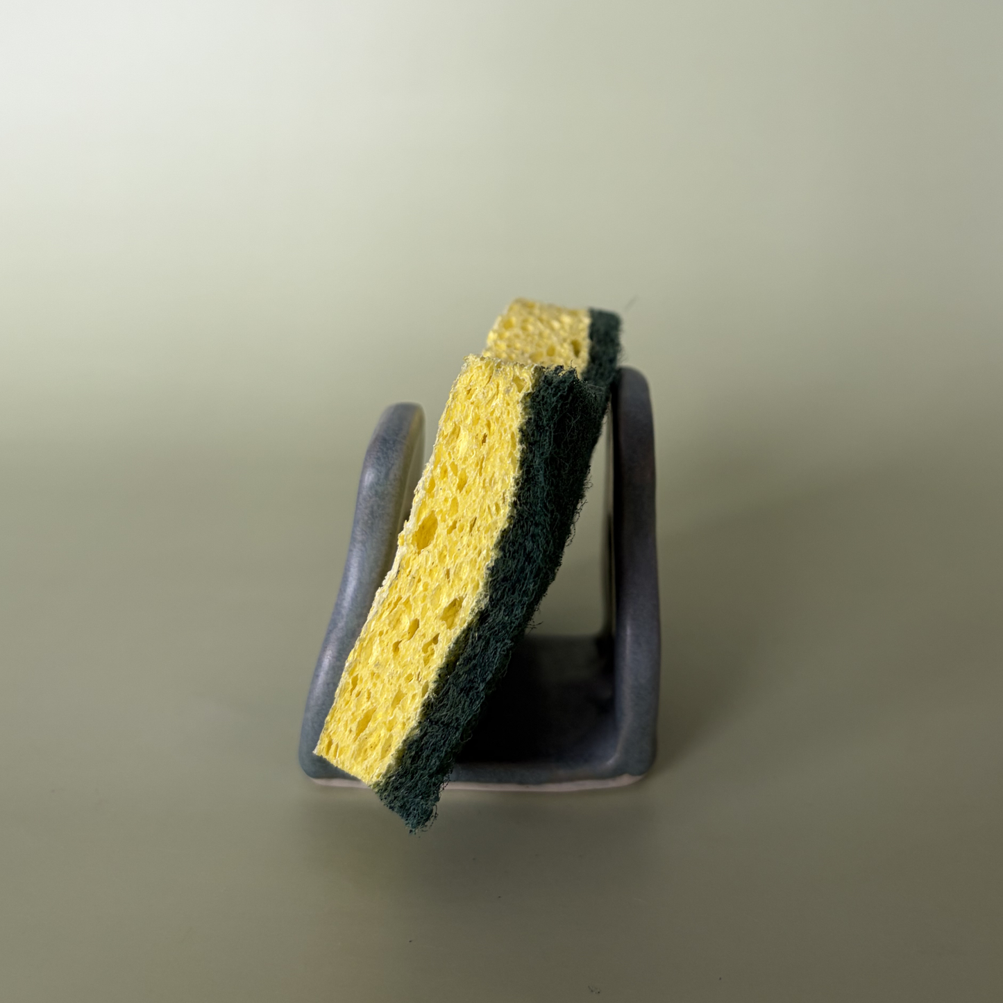 Wavy Sponge Holder in Storm