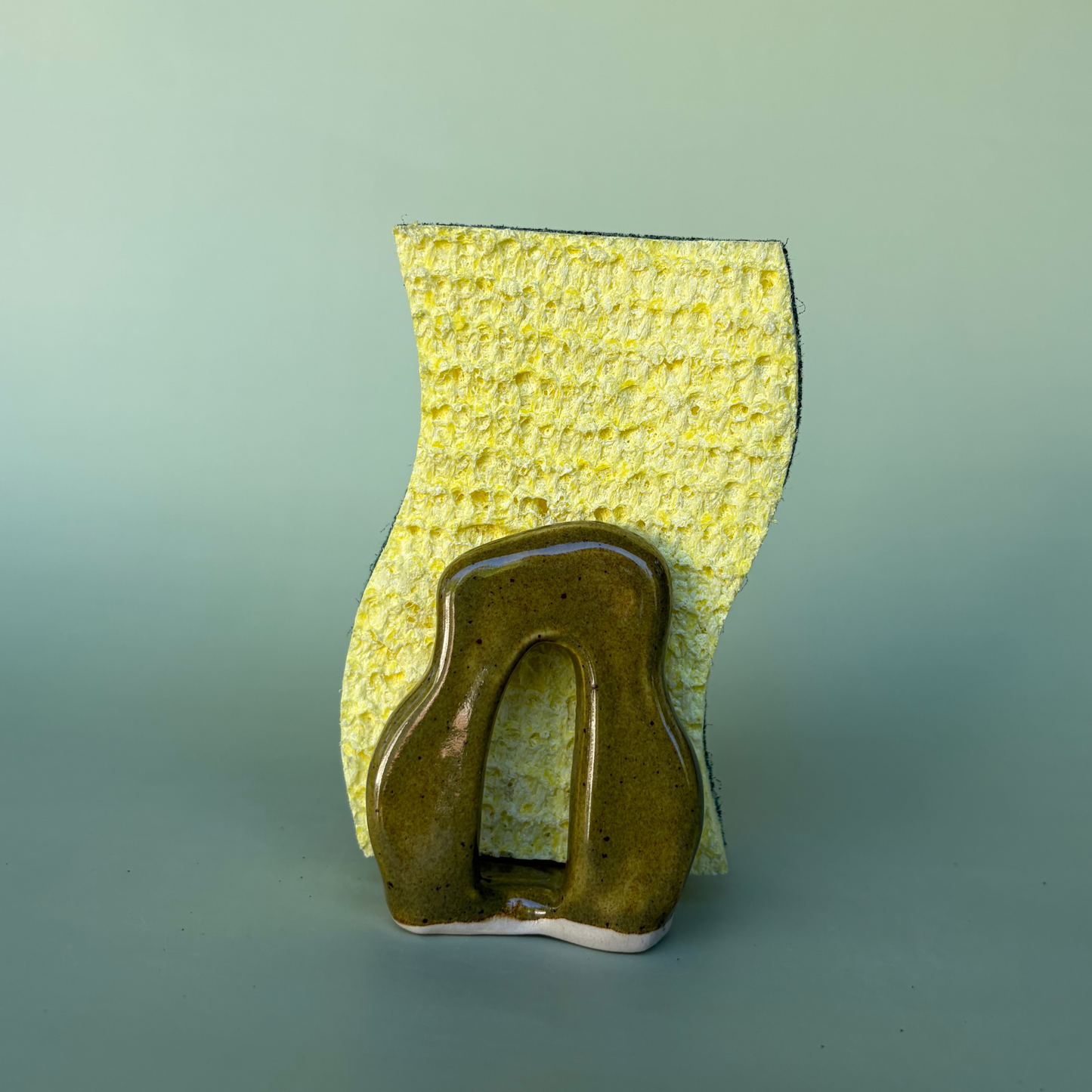 Wavy Sponge Holder in Capers (3)