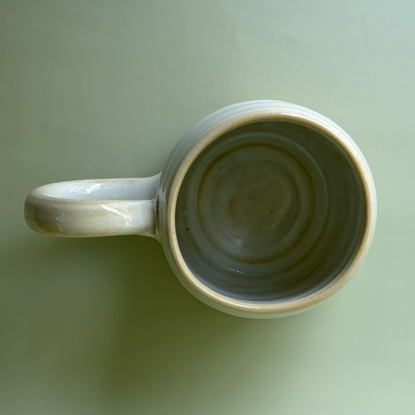 16 oz Wavy Mug in Custard