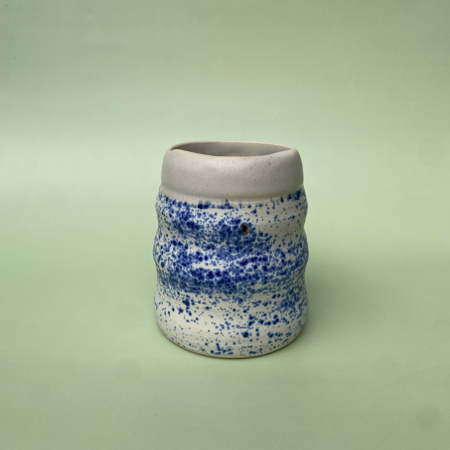 Wavy To-go Cup in Marshmallow + Nimbus