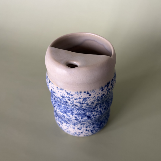 Wavy To-Go Cup in Marshmallow + Nimbus