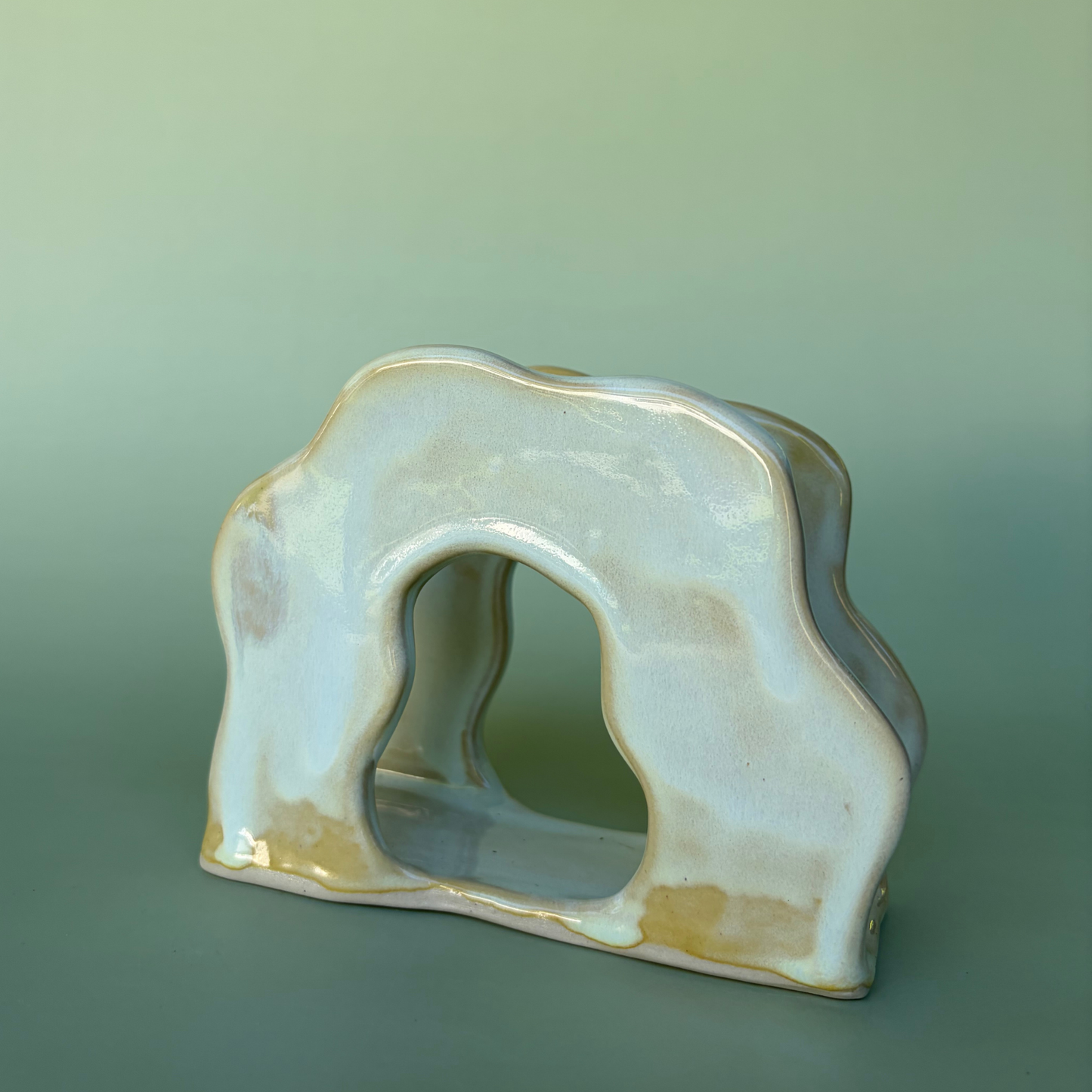 Wavy Napkin Holder in Custard (1)