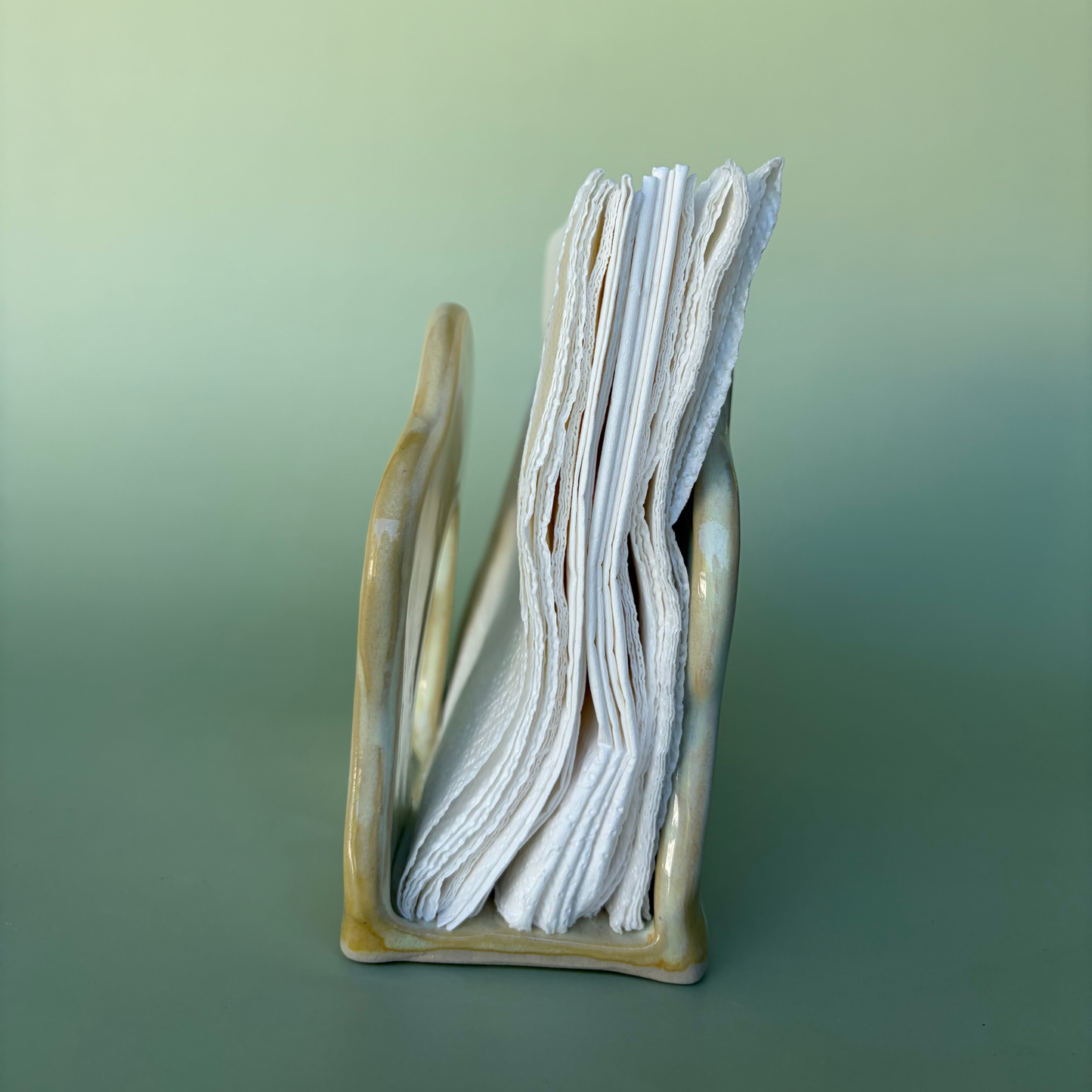 Wavy Napkin Holder in Custard (1)
