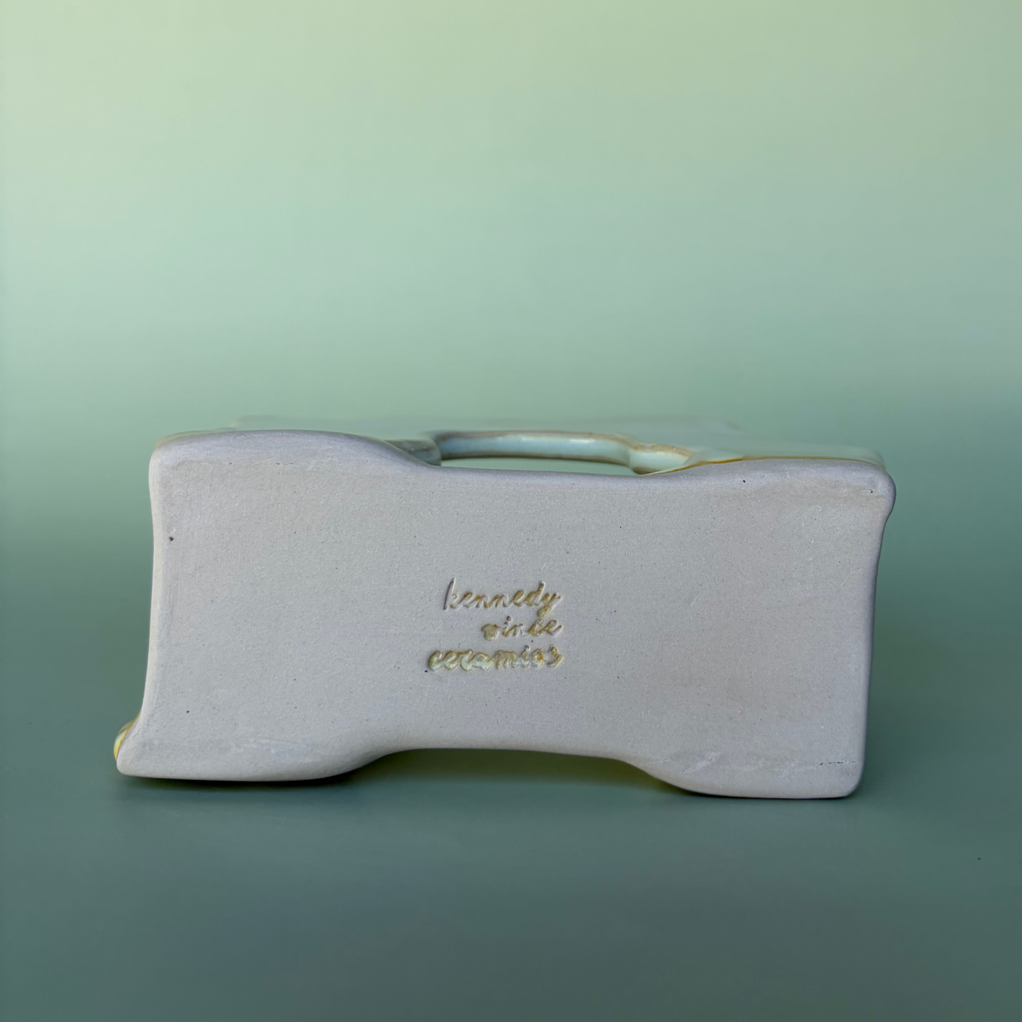 Wavy Napkin Holder in Custard (2)